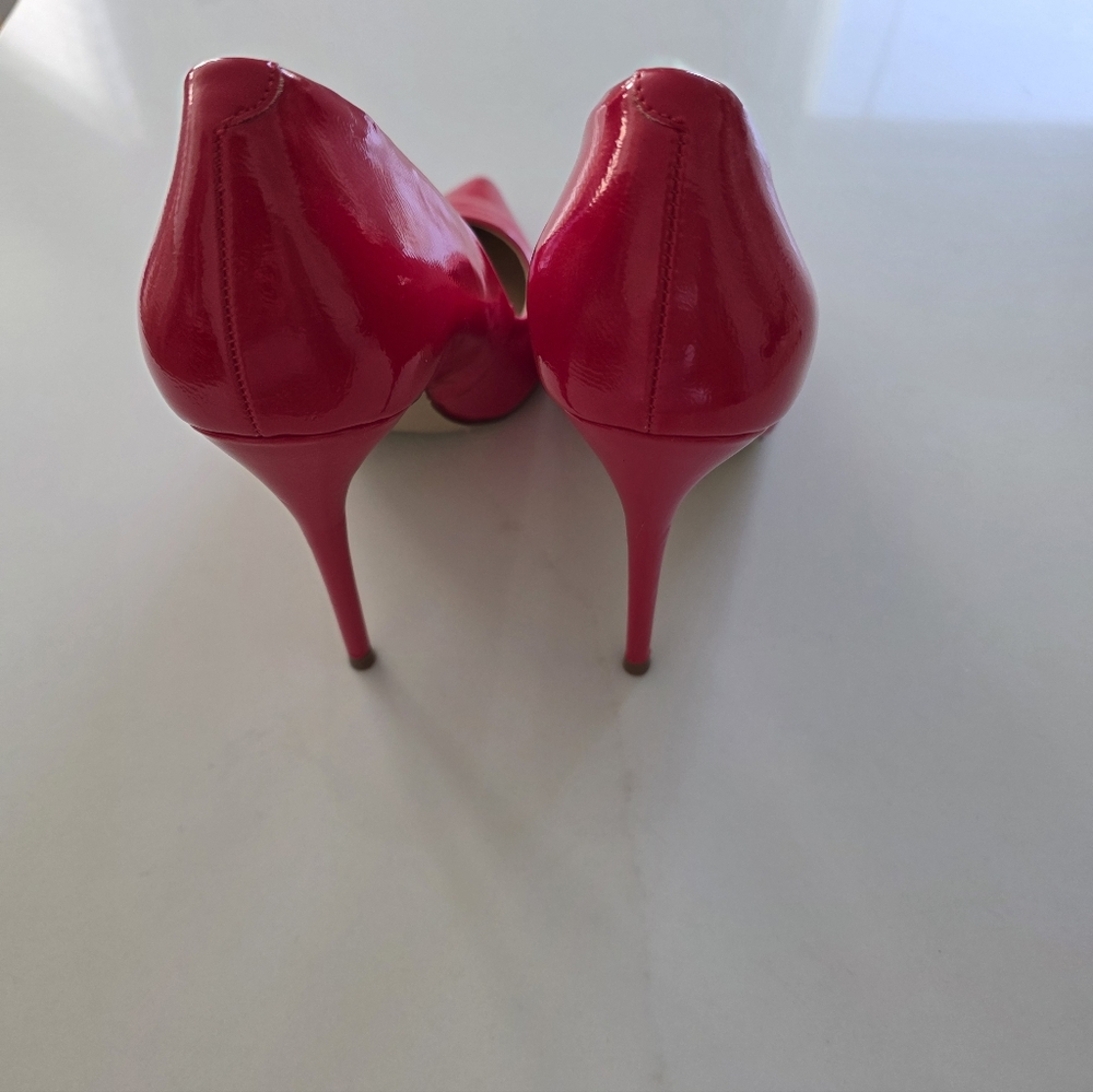 Steve Madden Daisie Red Heels - Picture 2 of 4